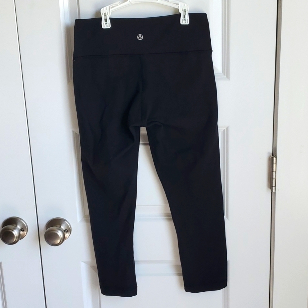 lululemon athletica Black Cropped Leggings